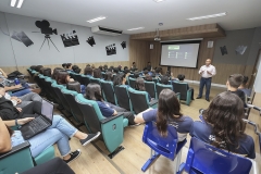 Redel-Furtado-ministra-palestra-para-alunos-do-SESC-Foto-Edemir-Rodrigues-13