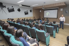 Redel-Furtado-ministra-palestra-para-alunos-do-SESC-Foto-Edemir-Rodrigues-6